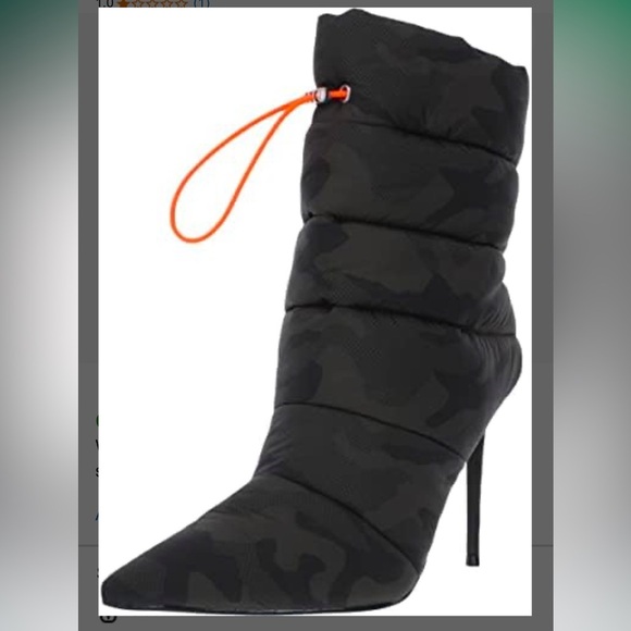 Steve Madden Shoes - Steve Madden Black Camouflage Heeled Boots